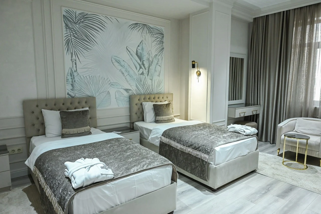 Де-Люкс Twin — фото номера Dastan Grand Hotel
